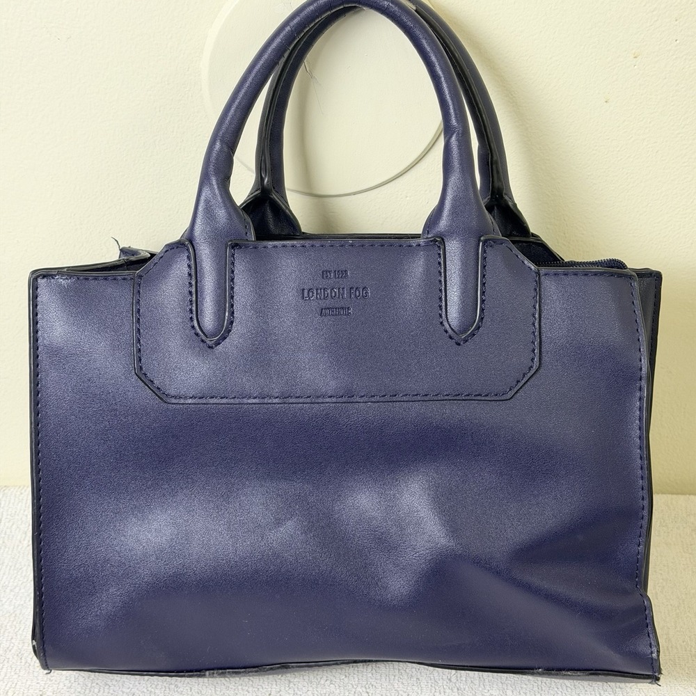 London Fog Tote Bag in Blue Handbag Compartments